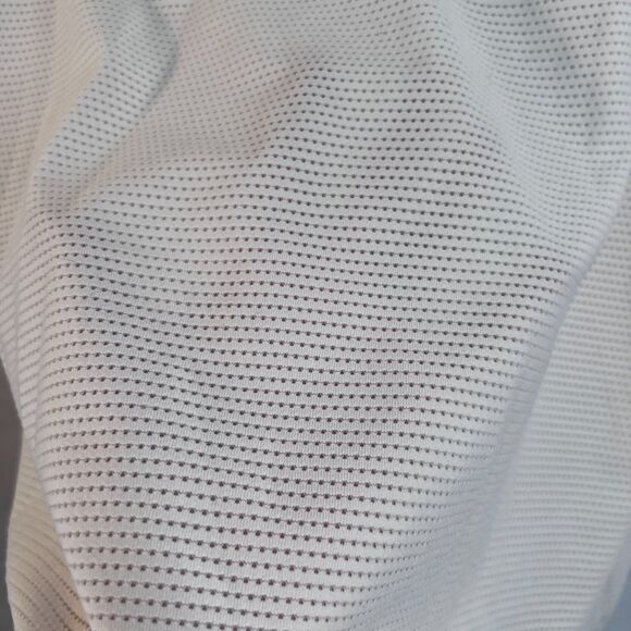 Ariat White Mesh Short Sleeve Athletic Active Top Tee Basic Neutral Size Large - Picture 5 of 11